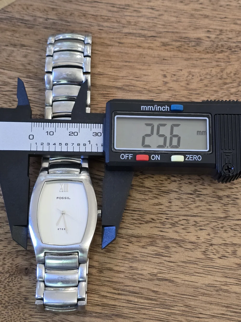 Fossil Men’s Silver Stainless Steel Bracelet Watch with Silver Dial